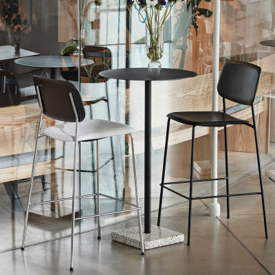 Soft Edge 90 Bar stool