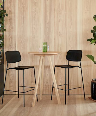 Soft Edge 90 Bar stool