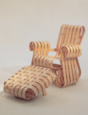 Power Play Chair and Ottoman