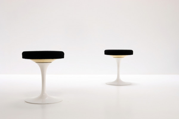 Saarinen Tulip Stool