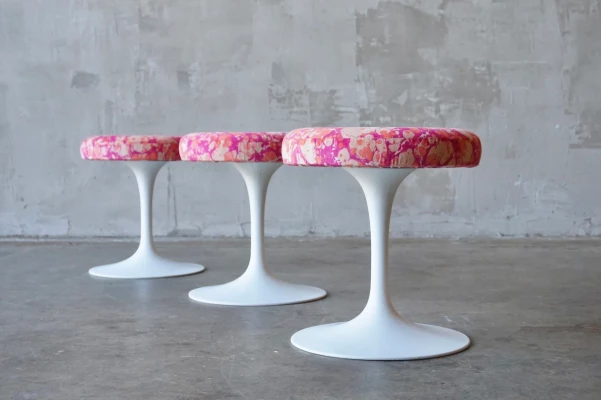 Saarinen Tulip Stool