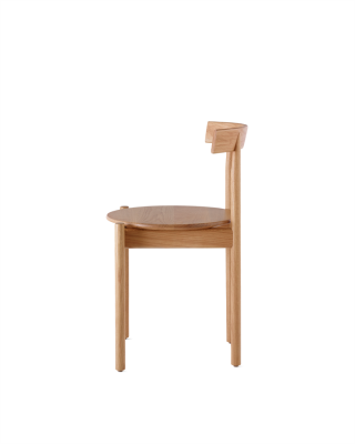 Comma Chair
