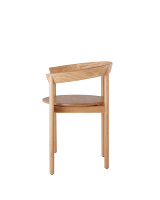 Comma Chair