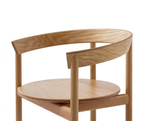 Comma Chair