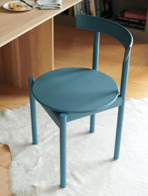 Comma Chair