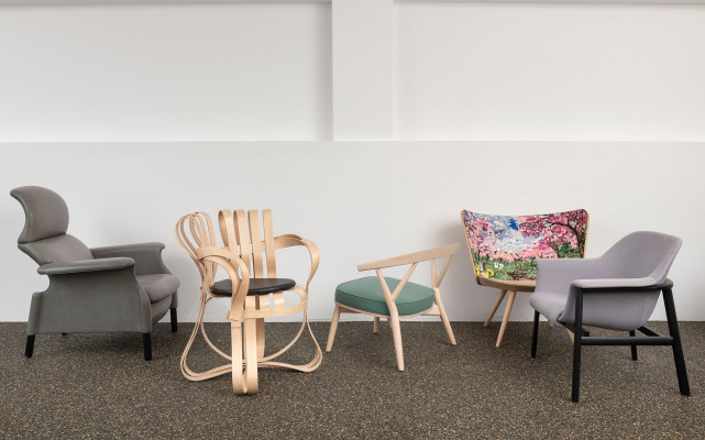 Cross Check Chair