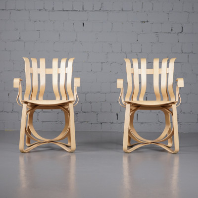 Hat Trik chair