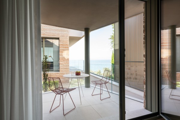 Leaf Table