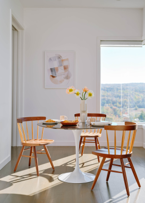 Straight Chair