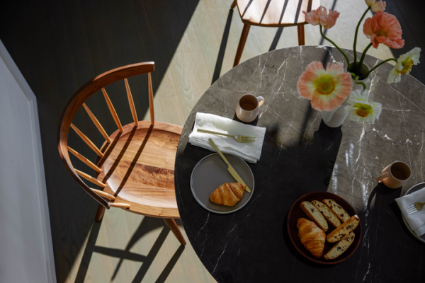 Straight Chair