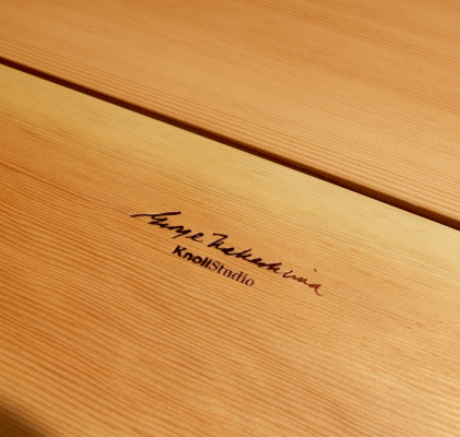 Splay-Leg Table