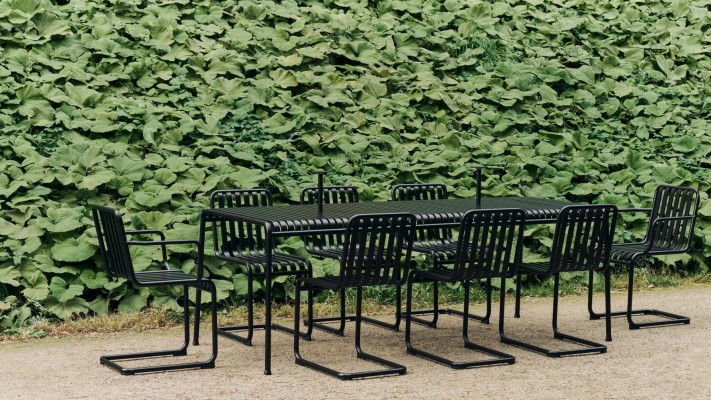 Palissade Cantilever Dining