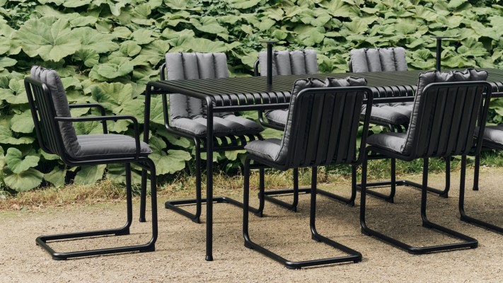 Palissade Cantilever Chair